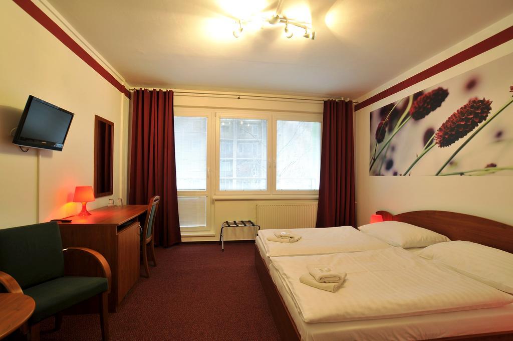 Krystal Hotel